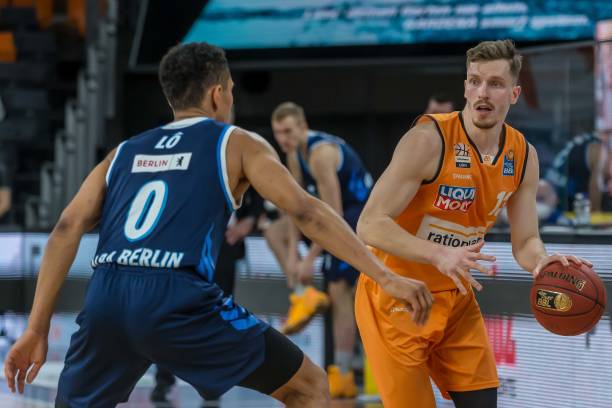 试图用个人 试图用个人